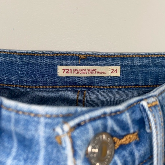 Authentic Levi’s 721 pinstripe slim fit jeans (24) - Picture 2 of 5